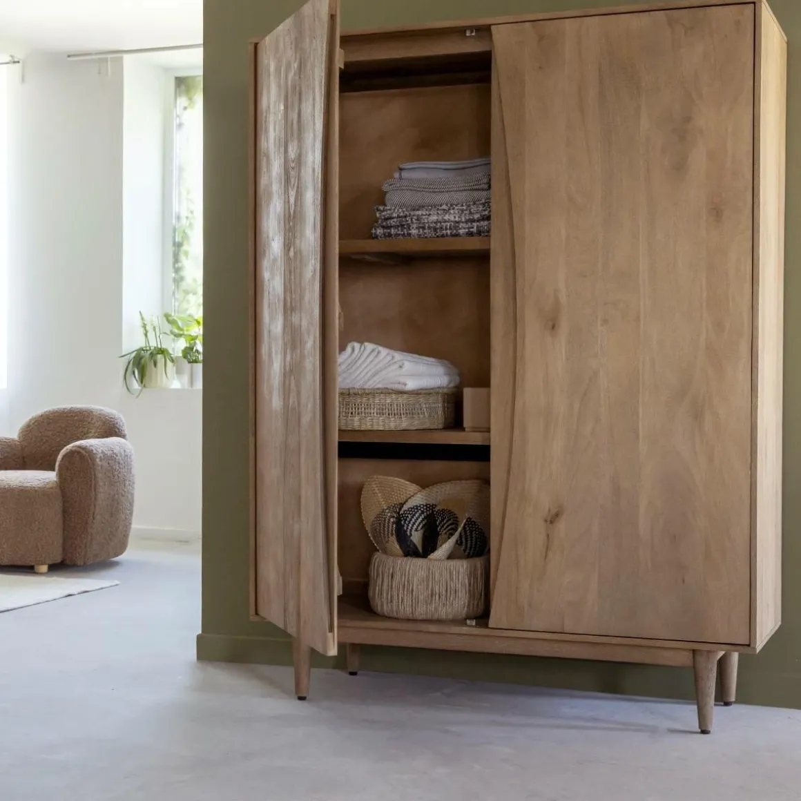 Armoire en bois de manguier Folia