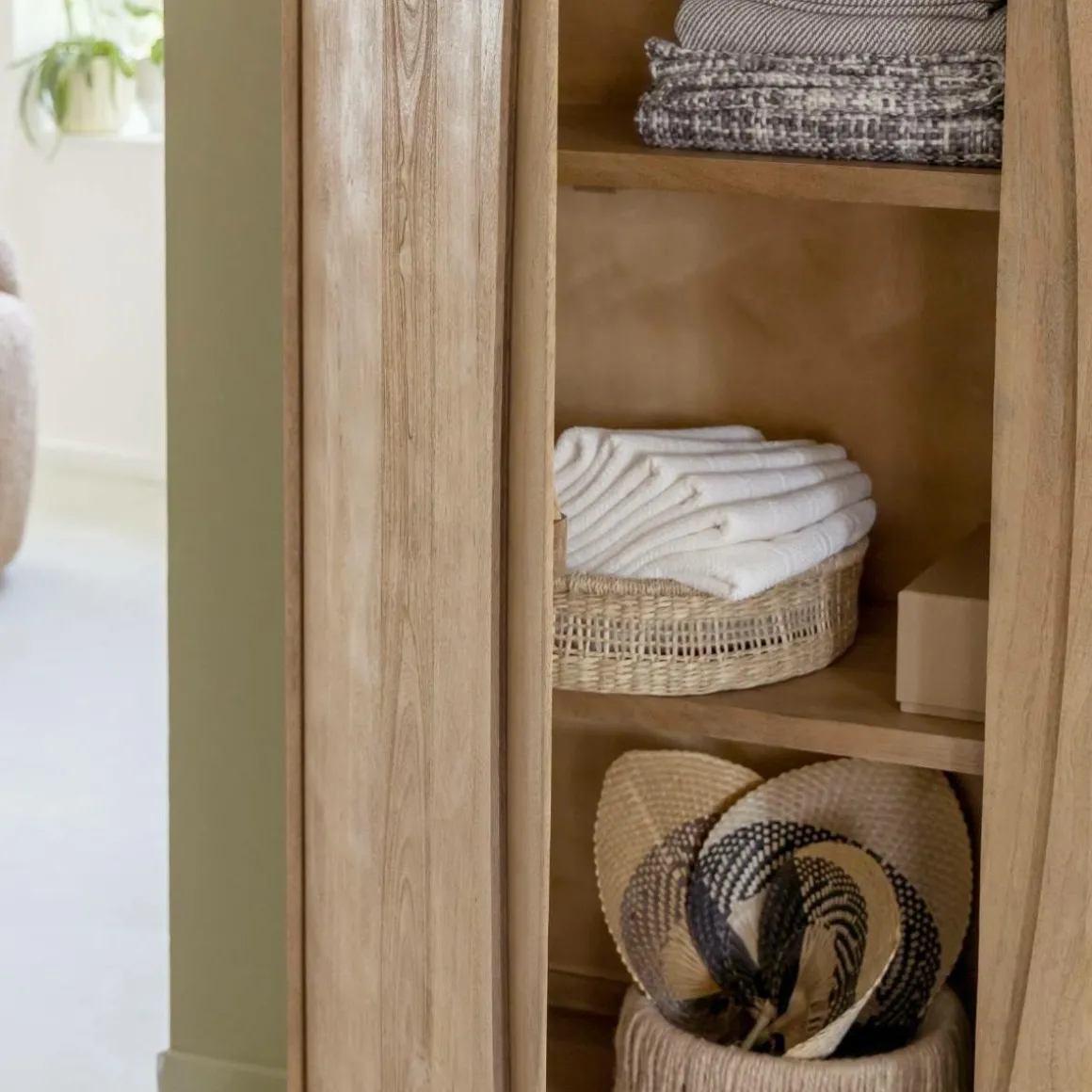 Armoire en bois de manguier Folia