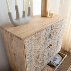 Armoire sculptée en bois de manguier Marc