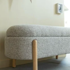 Banc en bois de pin et tissu bouclette gris clair Nério