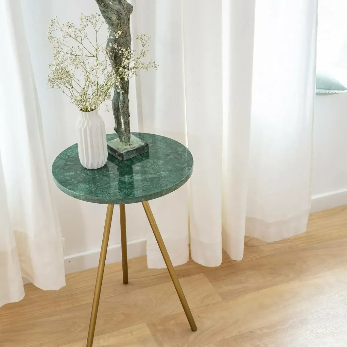 Bout de canapé en marbre Eva