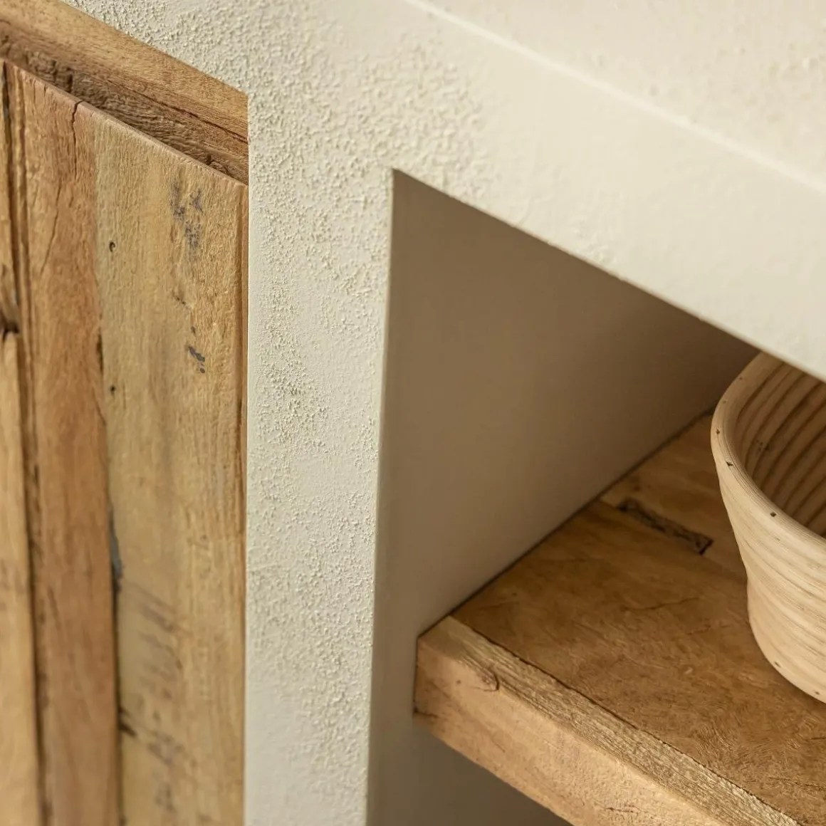 Buffet 2 portes avec étagères en bois effet béton et bois recyclé Dalva