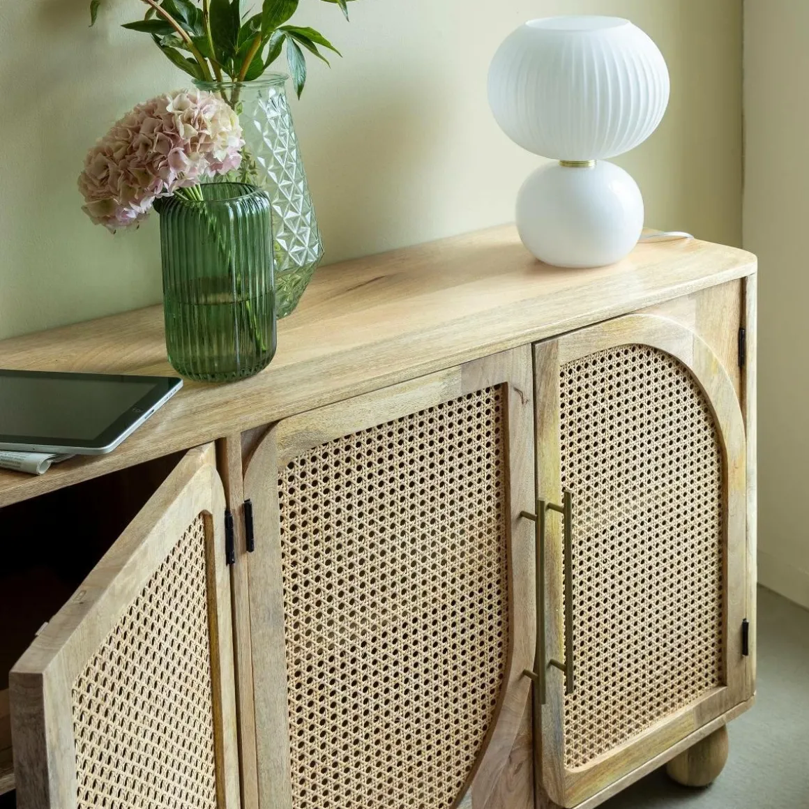 Buffet en bois de manguier et cannage Thora