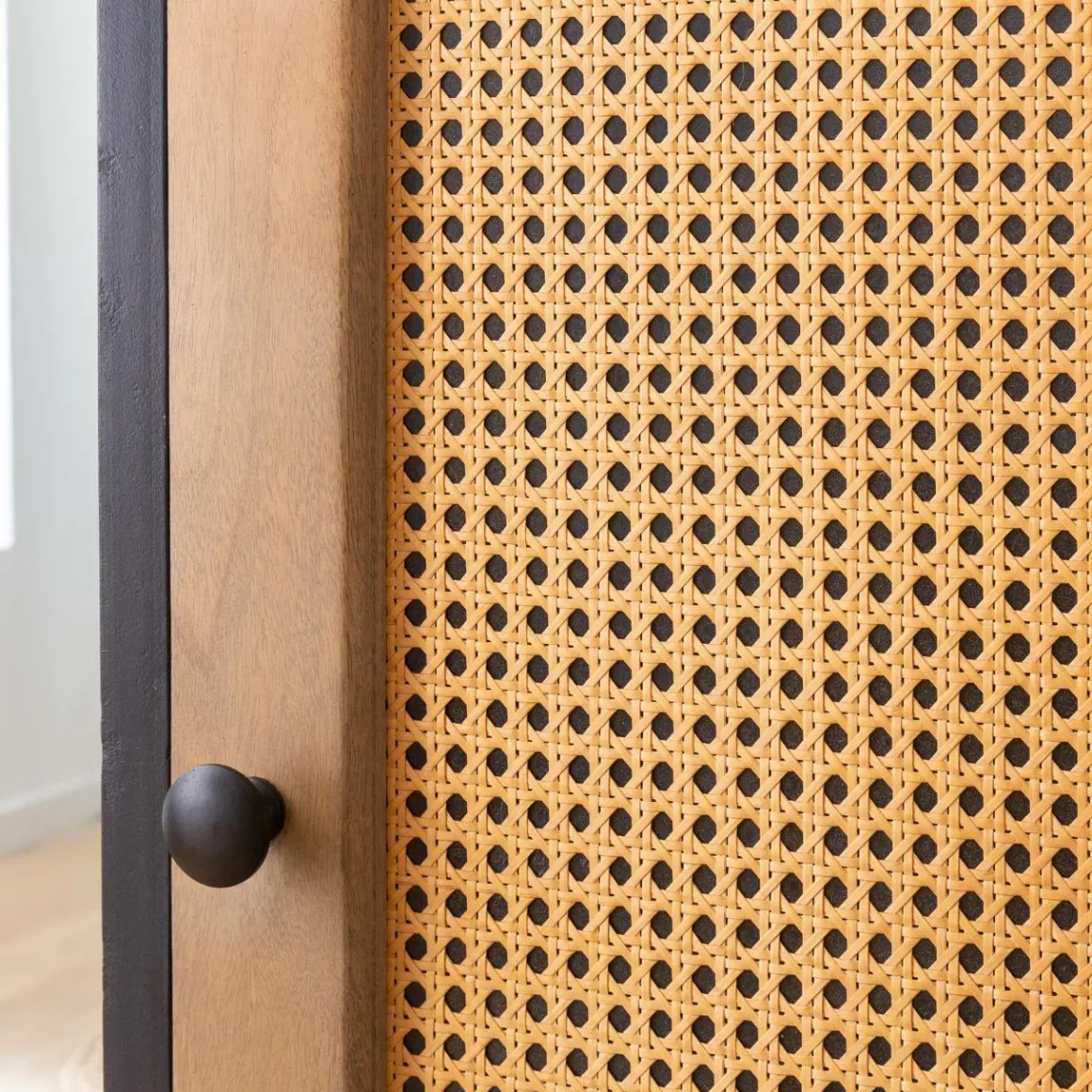 Colonne en bois de manguier et cannage Ezra