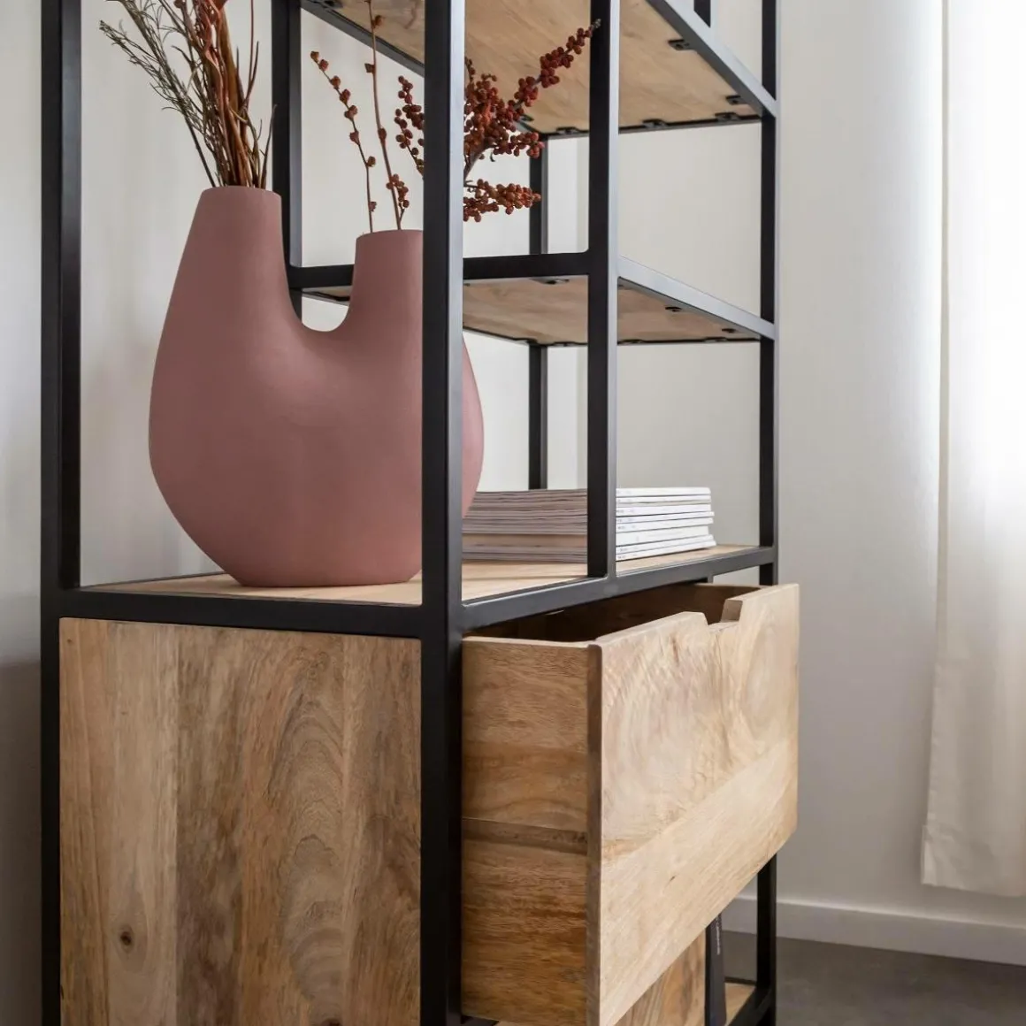 Etagère en bois de manguier et métal Maxence