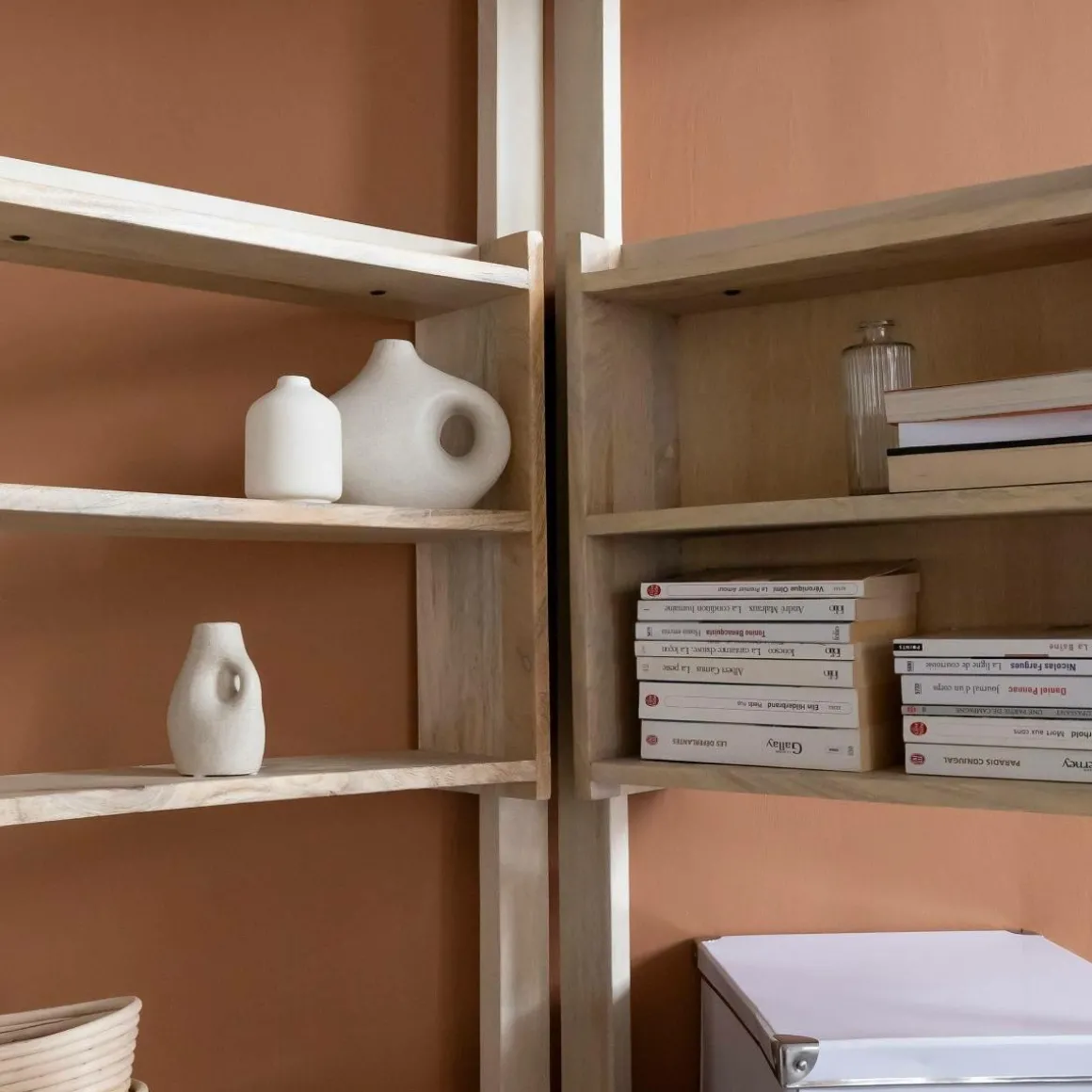 Etagère sur pieds en bois de manguier Tara