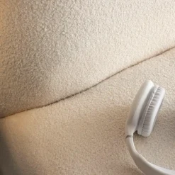 Fauteuil confort en tissu bouclette blanc Johanna