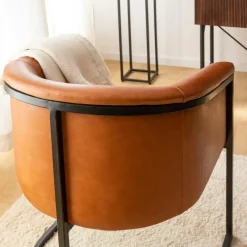 Fauteuil en cuir marron et métal Sacha