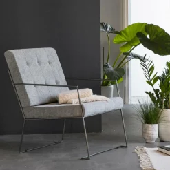 Fauteuil lounge en tissu bleu délavé armature métal