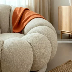 Fauteuil nuage en tissu écru Héléna