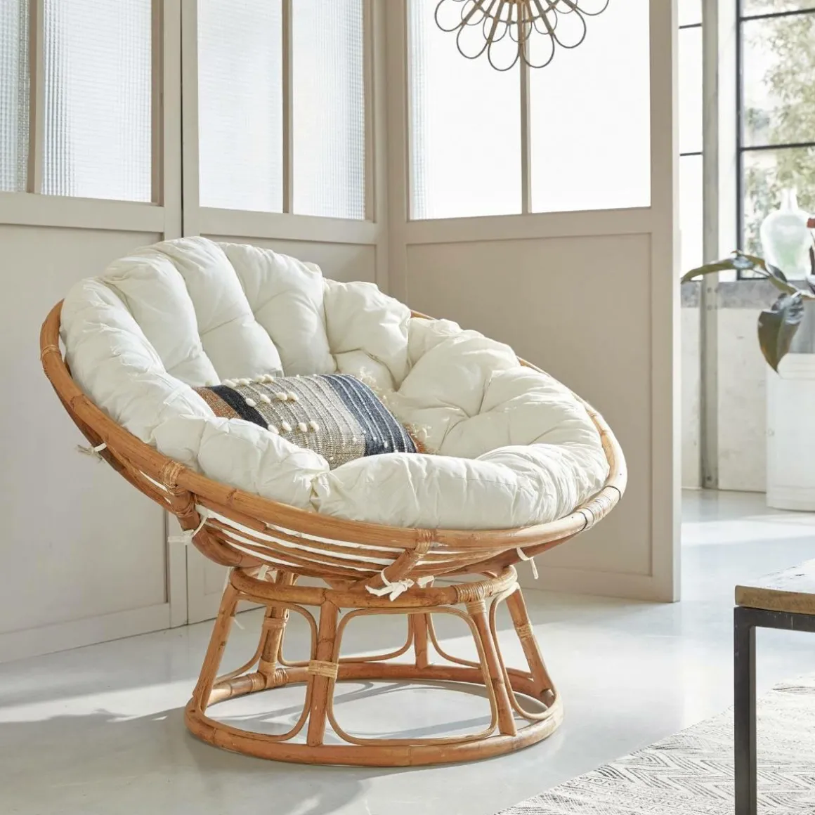 Fauteuil papasan en rotin avec coussin Rattan