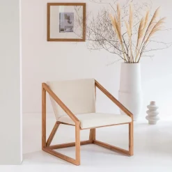 Fauteuil symétrique en bois de mindy Suzie