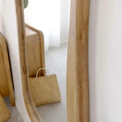 Grand miroir organique en bois de manguier Marley