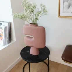 Grand vase rose en aluminium Cosmo