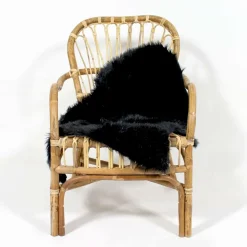 Jeté en fausse fourrure noire