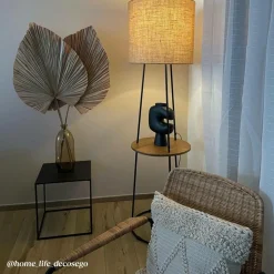 Lampe sur pied avec tablette en jute Odessa