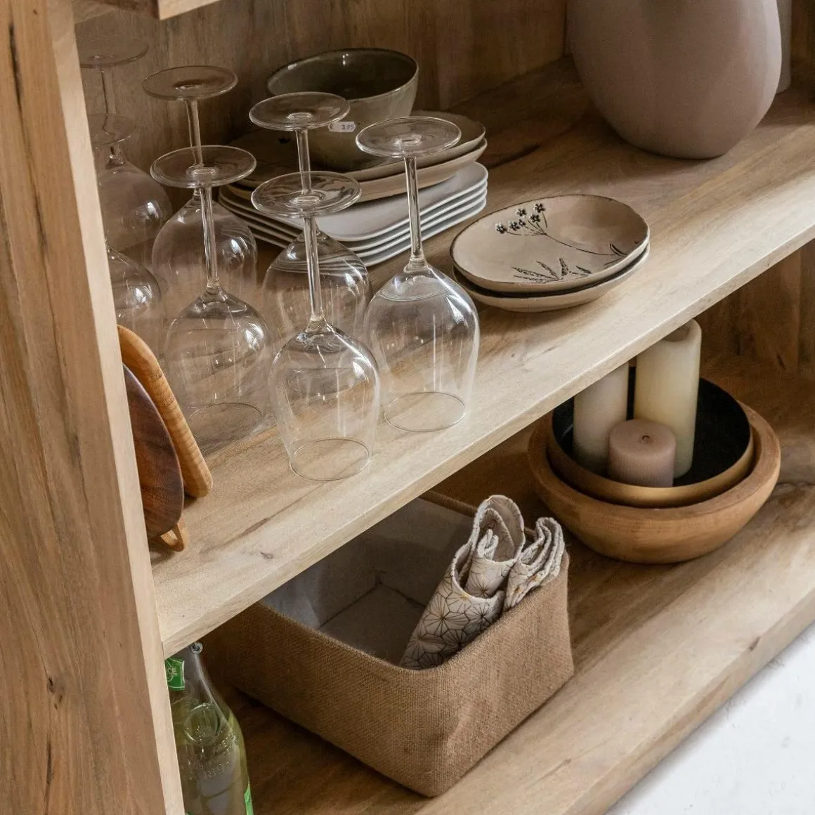 Meuble bar en bois de manguier et terrazzo Lou