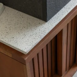 Meuble sous vasque en bois d'acacia et terrazzo Kaelis