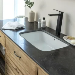 Meuble sous vasque en vieux pin et pierre bleue Garance