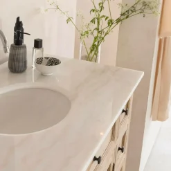 Meuble sous vasque en vieux pin et marbre blanc Octavie