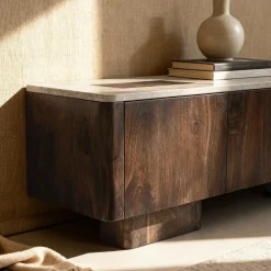 Meuble TV en bois de manguier et en travertin Carola