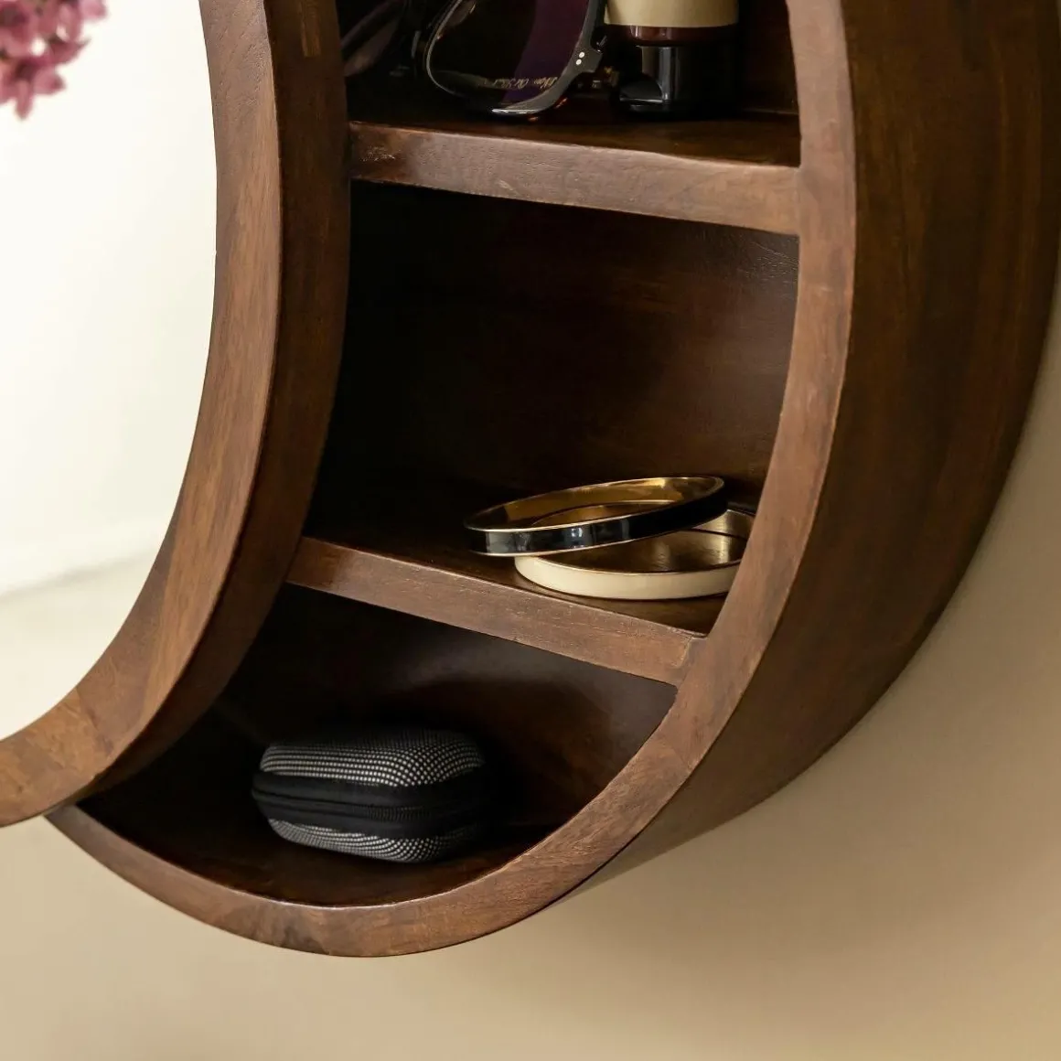 Miroir avec étagères en bois de manguier foncé Remick