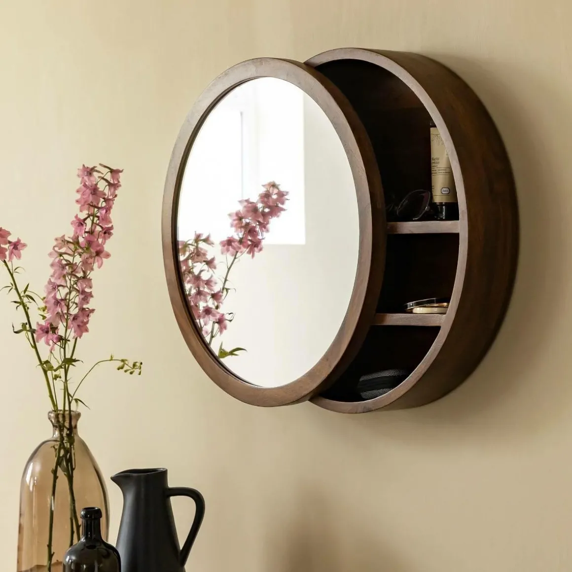 Miroir avec étagères en bois de manguier foncé Remick