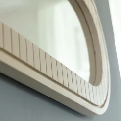 Miroir en bois de manguier Yoni