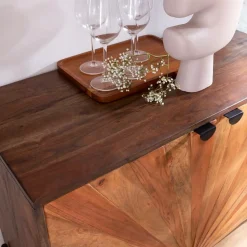 Petit buffet en bois d'acacia Elvira