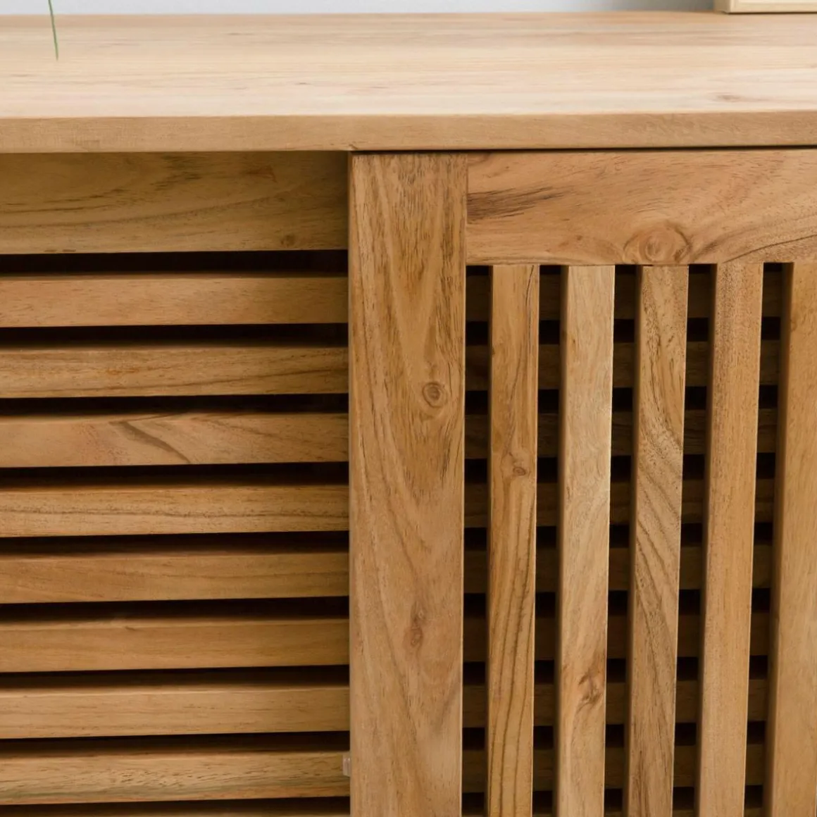 Petit buffet en bois d'acacia Salta