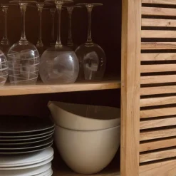 Petit buffet en bois d'acacia Salta