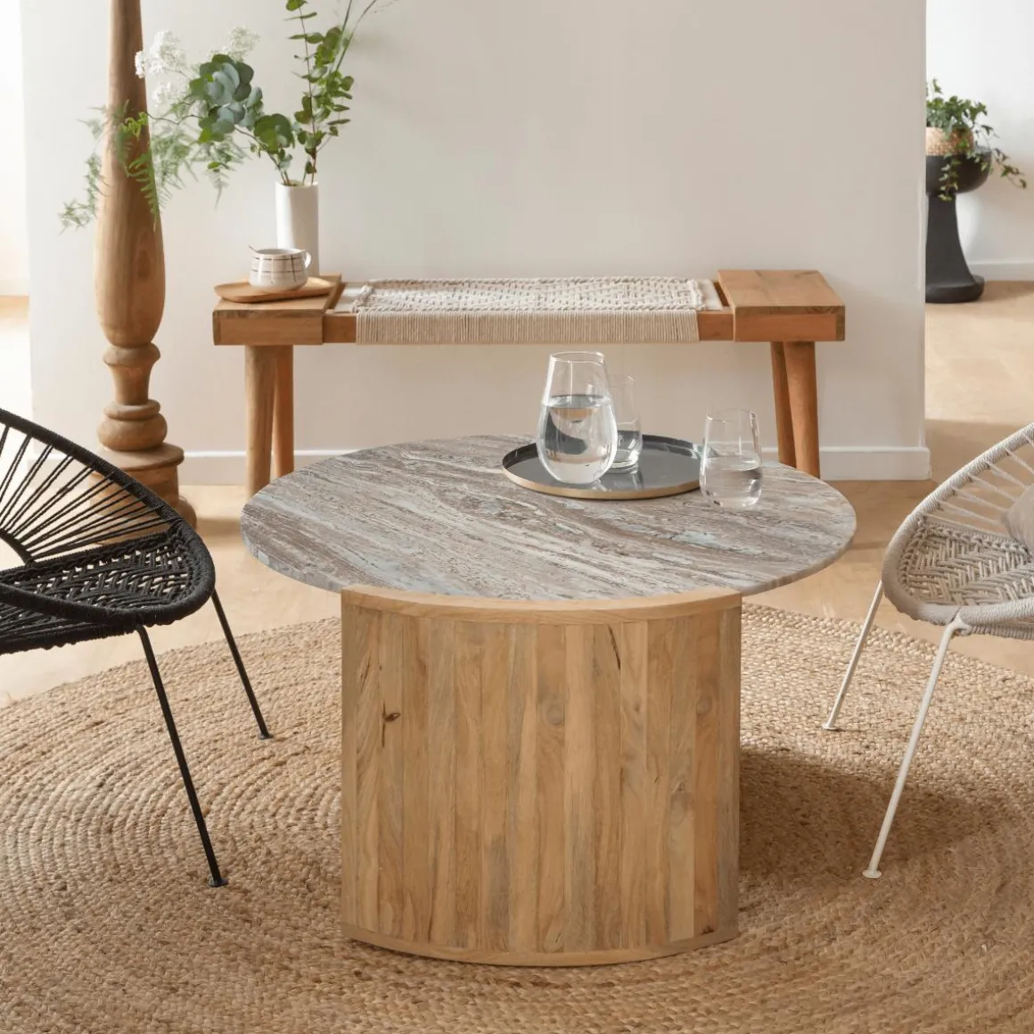 Table basse en bois de manguier et marbre Isabella