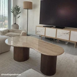 Table basse en bois de manguier et en travertin Carola