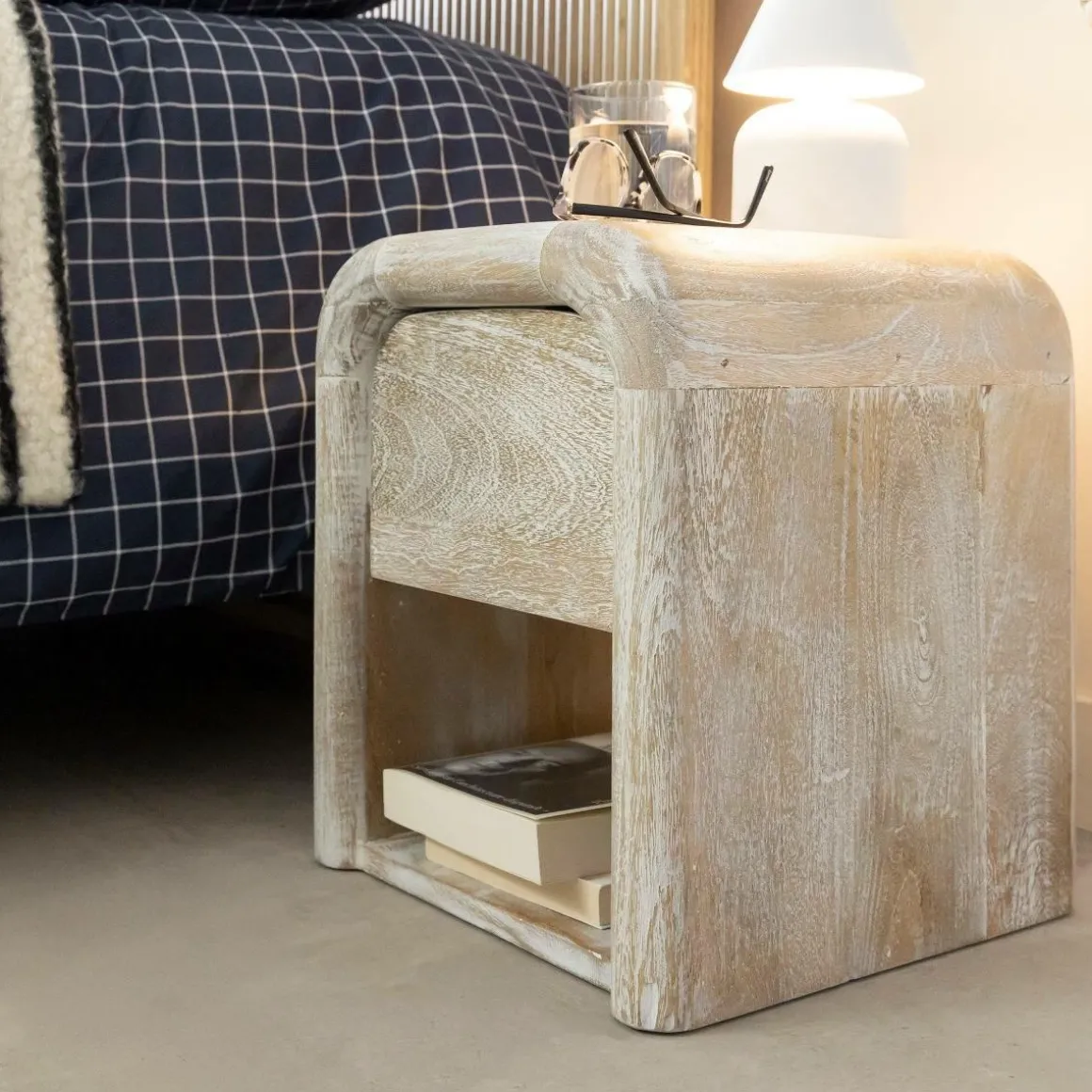 Table de chevet blanchie en bois de manguier Gilda