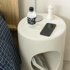 Table de chevet en bois blanc peint Amelie