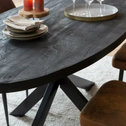 Table à manger ovale en bois de manguier Amor