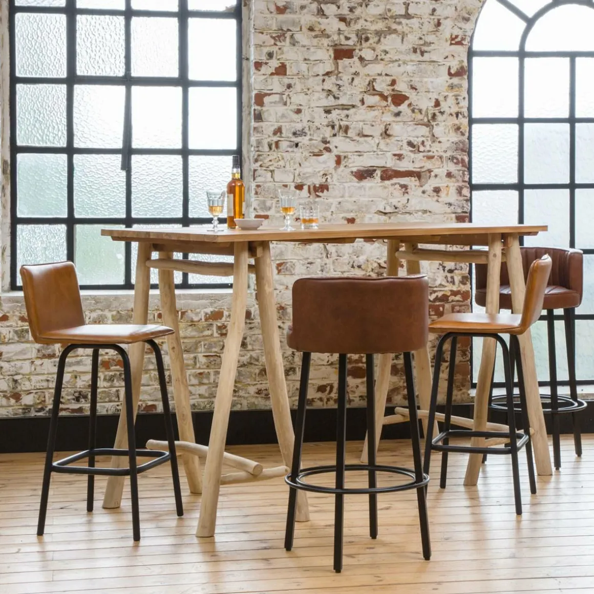 Tabouret de bar en cuir et métal Tiago