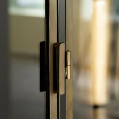 Vaisselier en laiton et métal Janelle