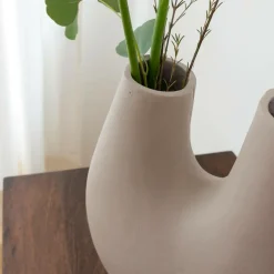 Vase beige 2 tiges en aluminium Tulipa