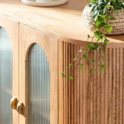 Vitrine arrondie en bois de manguier Maria