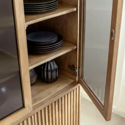 Vitrine en bois de manguier Betty