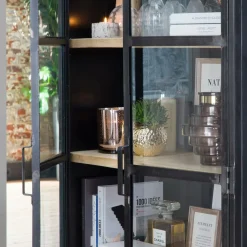 Vitrine haute en métal Locker